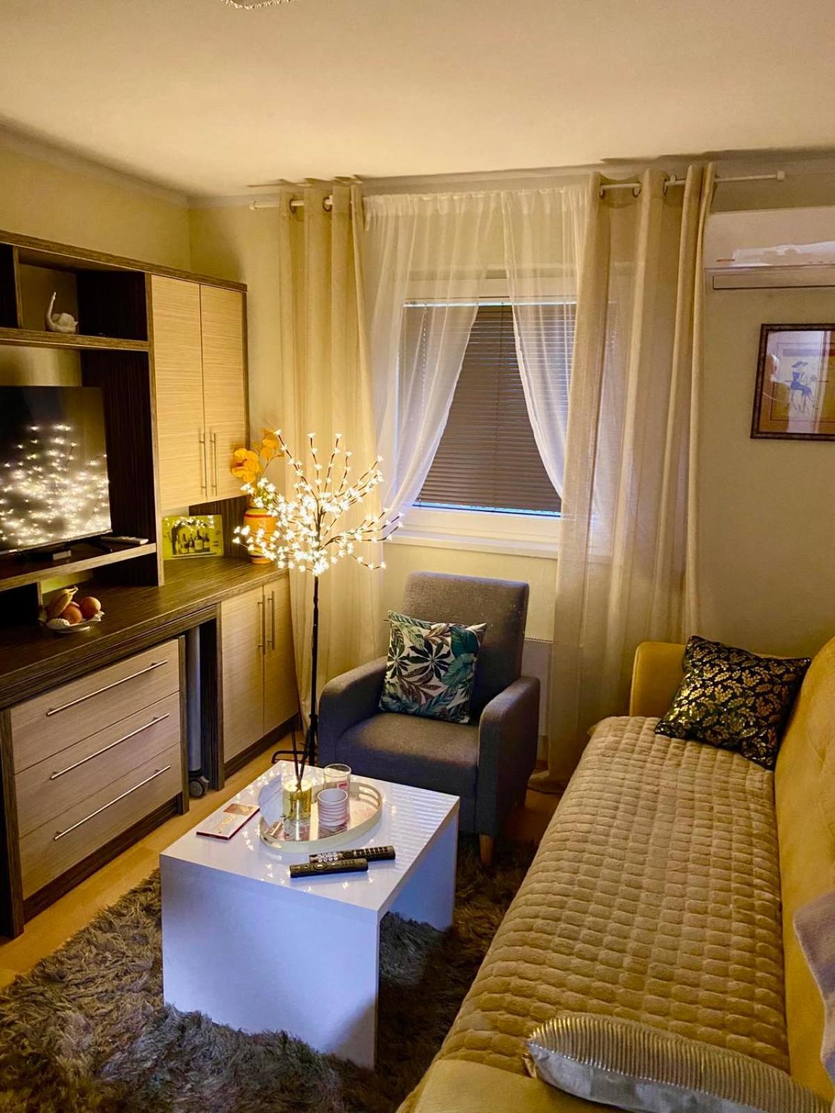 Santa Barbara Apartment ベオグラード エクステリア 写真